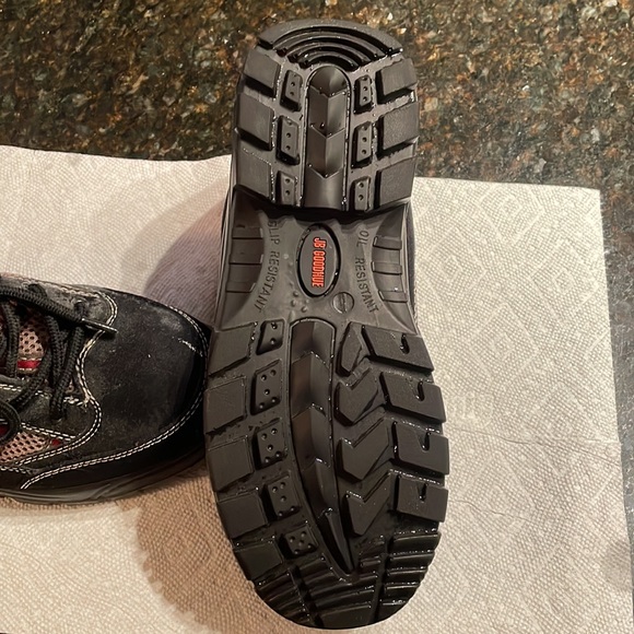 Steel toed workers shoe. - Picture 2 of 5